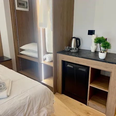 ホテル Elmar Comfort Vlorë
