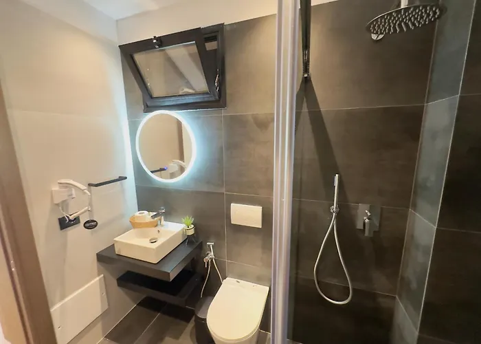 Elmar Comfort Vlorë